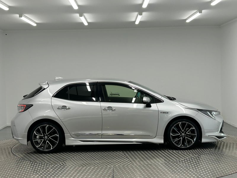 2018 Toyota Corolla Sport 1.8 Hybrid G image 2