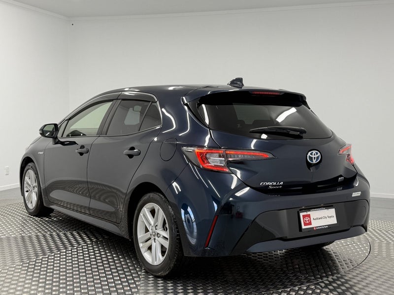 2018 Toyota Corolla Sport 1.8 Hybrid G image 2