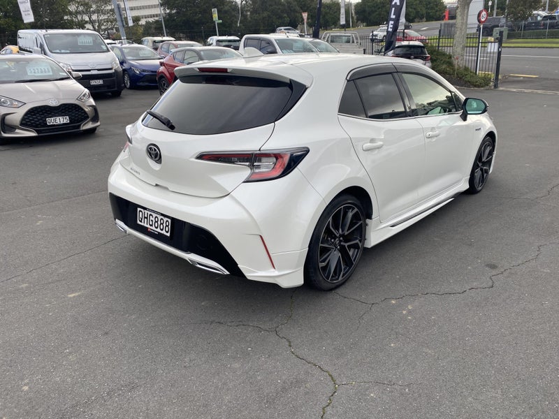 2018 Toyota Corolla Sport 1.8 Hybrid G Z Hatch image 2