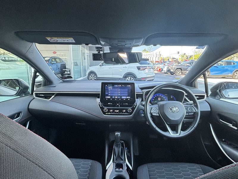 2018 Toyota Corolla Sport 1.8 Hybrid GZ EDITION image 2