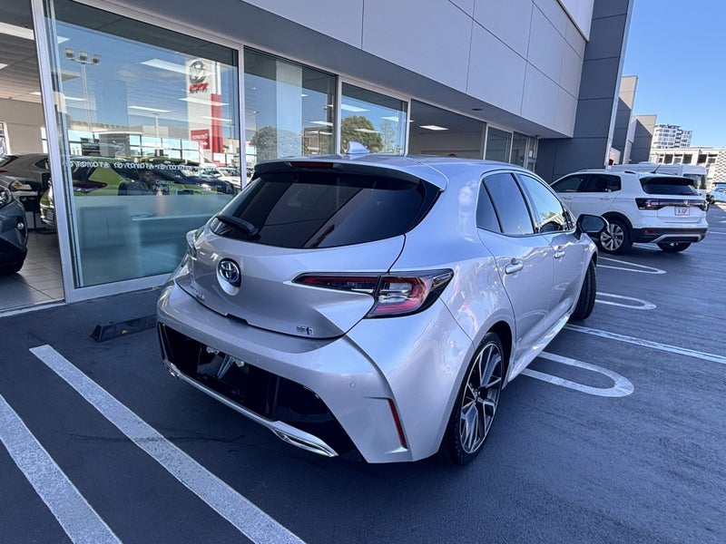 2018 Toyota Corolla Sport 1.8 Hybrid GZ EDITION image 4