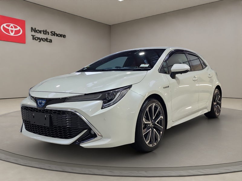 2018 Toyota Corolla Sport 1.8L Hybrid G 2WD Hat... image 4