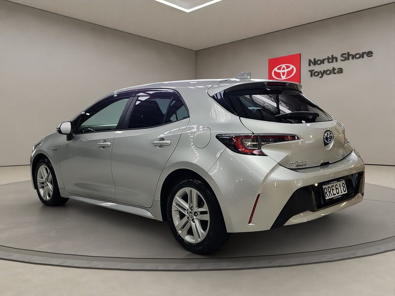2018 Toyota Corolla Sport 1.8L Hybrid G FWD Hat... image 5