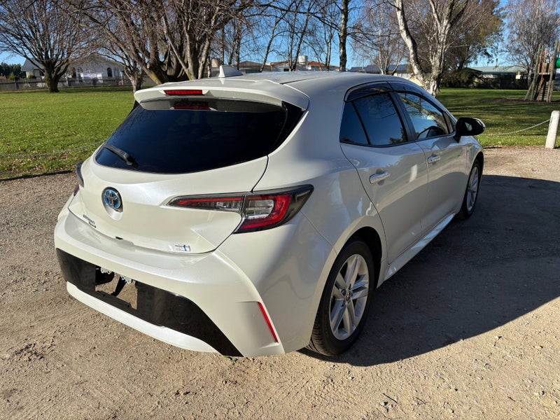 2018 Toyota Corolla Sport image 5