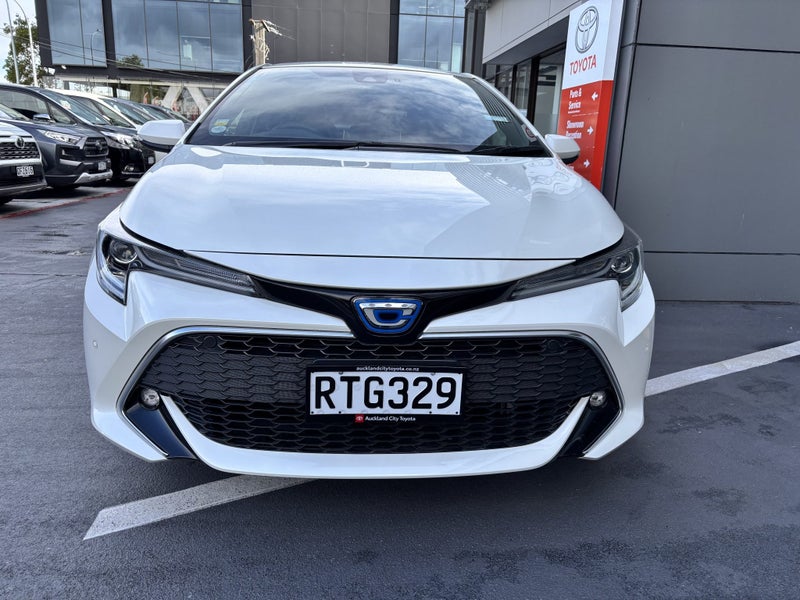 2018 Toyota Corolla Sport GZ 1.8 HYBRID HATCH image 4