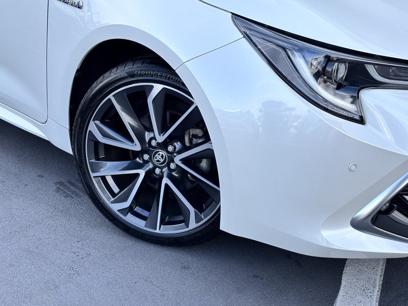 2018 Toyota Corolla Sport GZ 1.8 HYBRID HATCH image 5