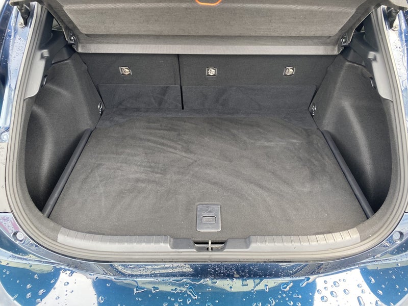 2018 Toyota Corolla SX 2.0P image 4