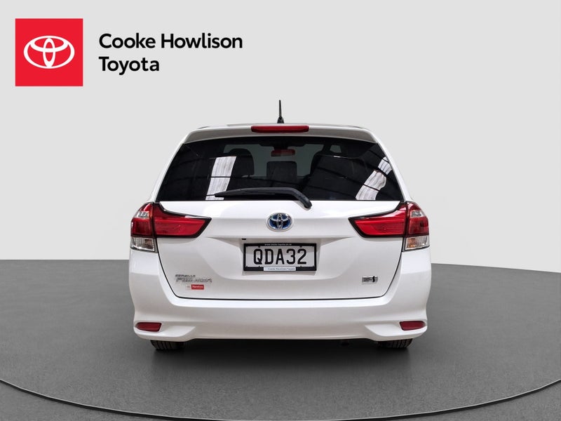 2018 Toyota Corolla Wagon 1.5L Hybrid image 5