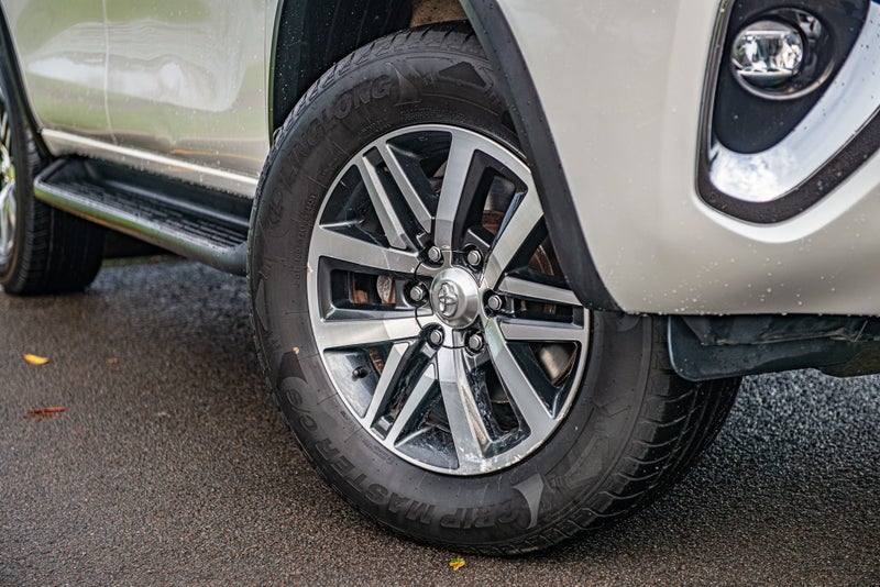 2018 Toyota Fortuner 4WD LIMITED 2.8DT image 4