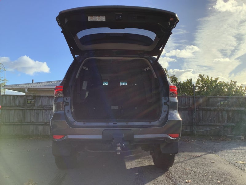 2018 Toyota Fortuner 4WD TRD 2.8DT SUV image 5