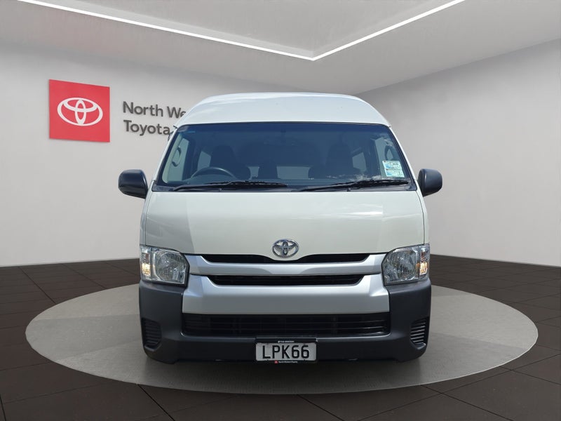 2018 Toyota Hiace Minibus 3.0L Diesel Turbo Van image 2