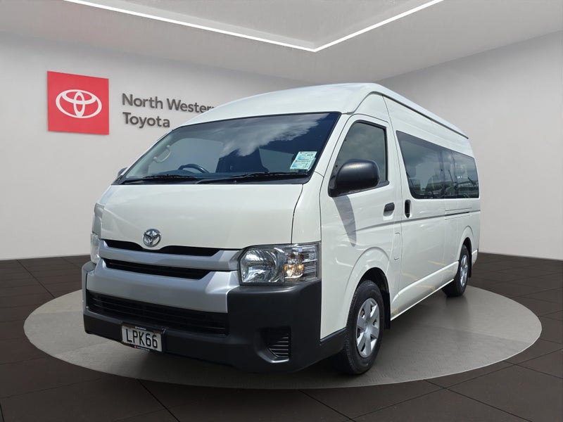 2018 Toyota Hiace Minibus 3.0L Diesel Turbo Van image 3