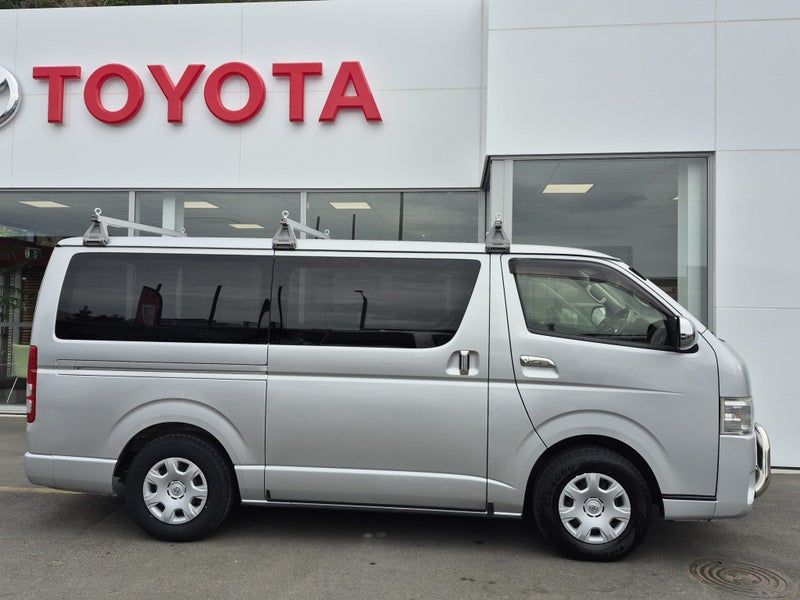 2018 Toyota Hiace ZL 2.8DT 2WD Auto image 2