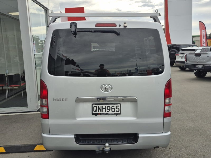 2018 Toyota Hiace ZL 2.8DT 2WD Auto image 4