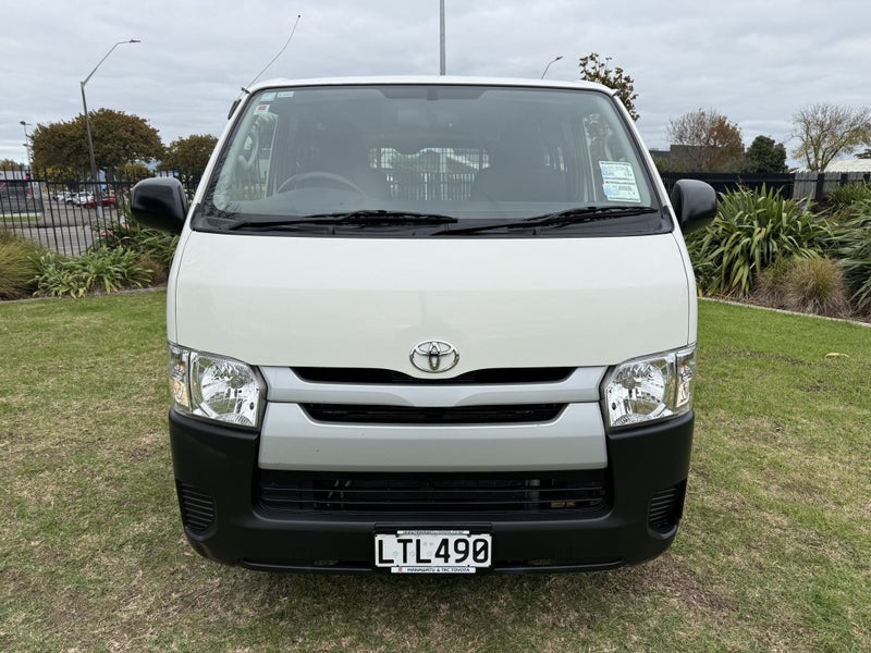 2018 Toyota Hiace ZL 3.0TD Half Panel Van Auto image 2