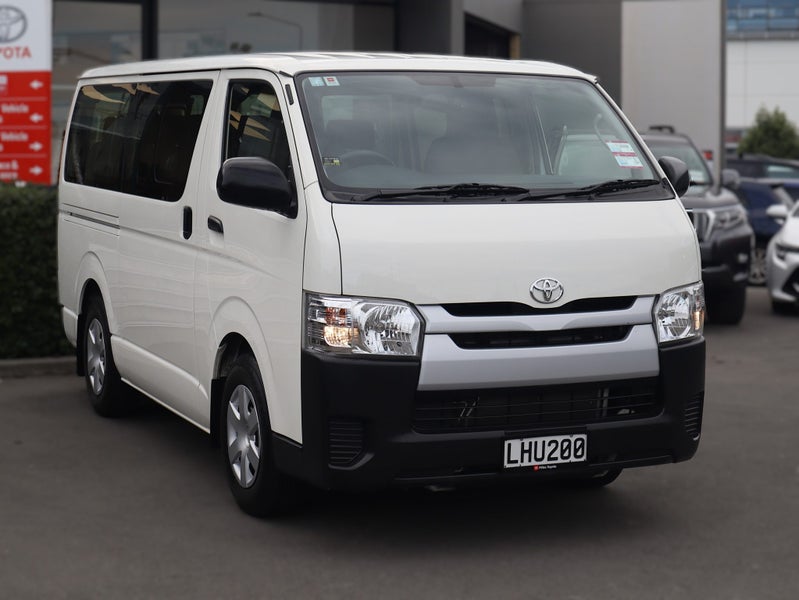 2018 Toyota Hiace ZL RWD 3.0L Turbo Diesel Minibus image 1