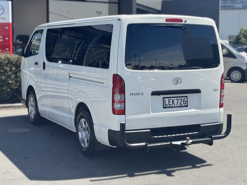2018 Toyota Hiace ZL RWD 3.0TD VAN AUTO image 5