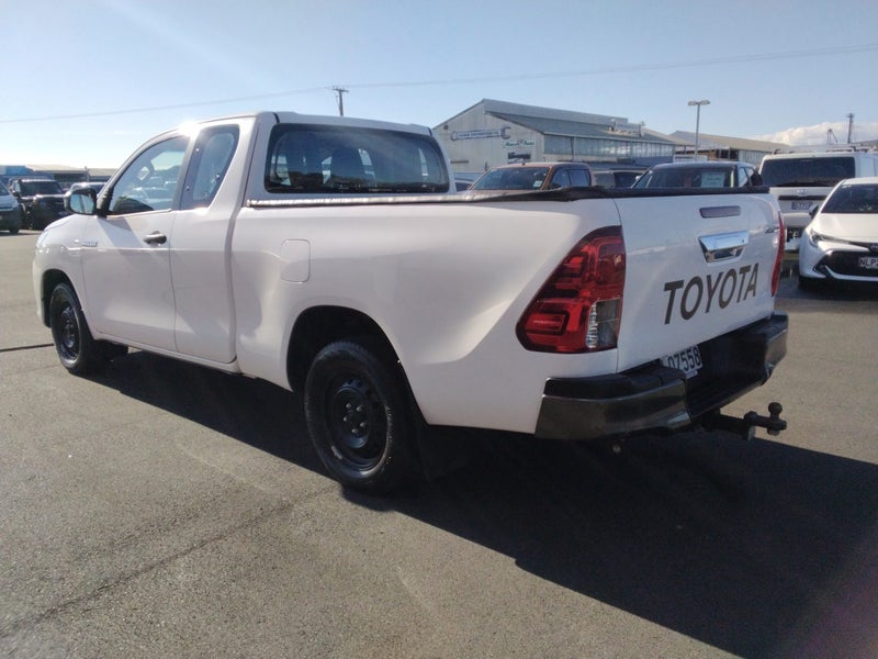 2018 Toyota Hilux 2WD S 2.8DT EXTRA CAB UTE/4 5... image 5