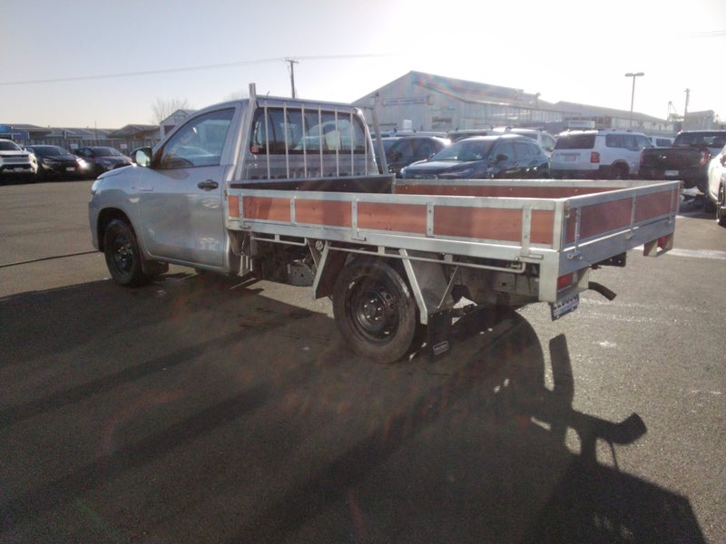 2018 Toyota Hilux 2WD S 2.8DT SINGLE CAB CHASSI... image 5