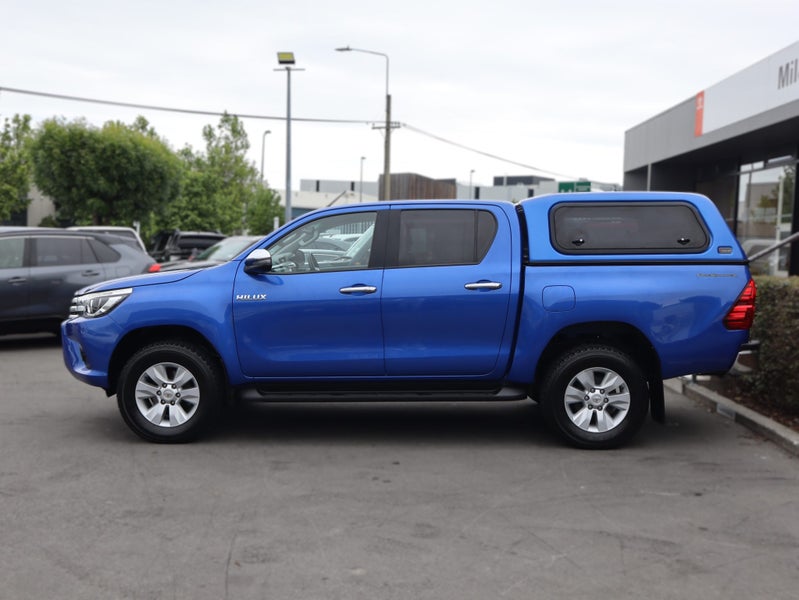 2018 Toyota Hilux 2WD SR5 2.8 AUTO image 4