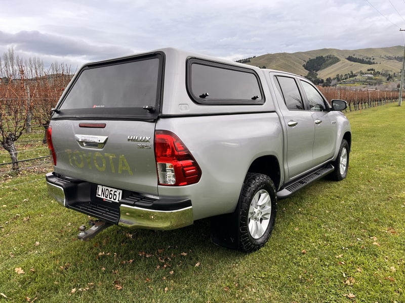 2018 Toyota Hilux 2WD SR5 2.8DT DOUBLE CAB UTE/... image 4