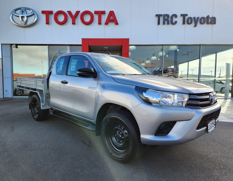 2018 Toyota Hilux 4WD SR 2.8DT EXTRA CAB image 1