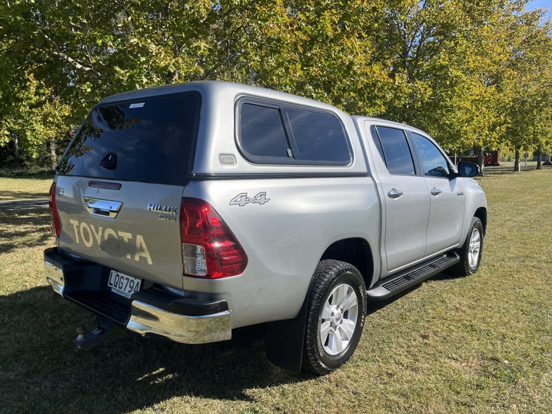 2018 Toyota Hilux 4WD SR5 2.8DT DOUBLE CAB UTE/... image 4