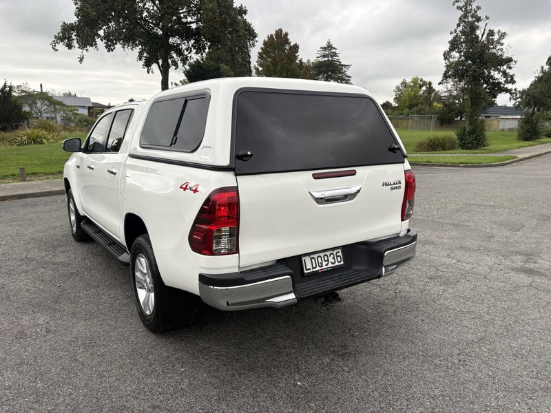 2018 Toyota Hilux 4WD SR5 2.8DT DOUBLE CAB UTE/... image 2