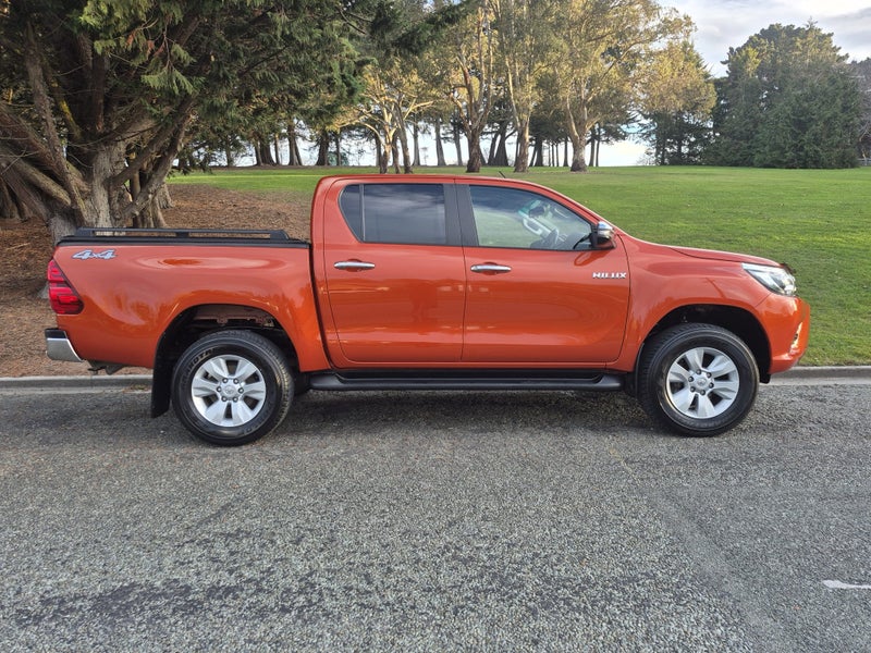 2018 Toyota Hilux 4WD SR5 2.8DT DOUBLE CAB UTE/... image 4