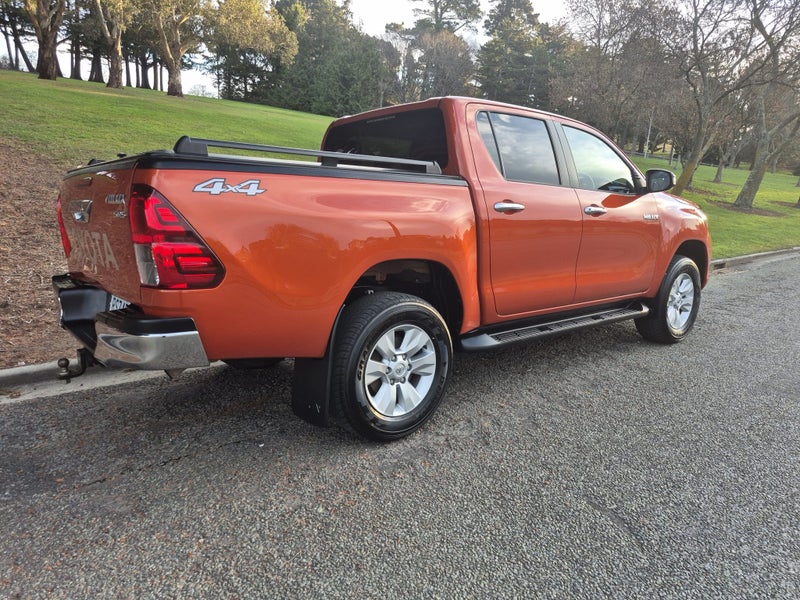 2018 Toyota Hilux 4WD SR5 2.8DT DOUBLE CAB UTE/... image 5
