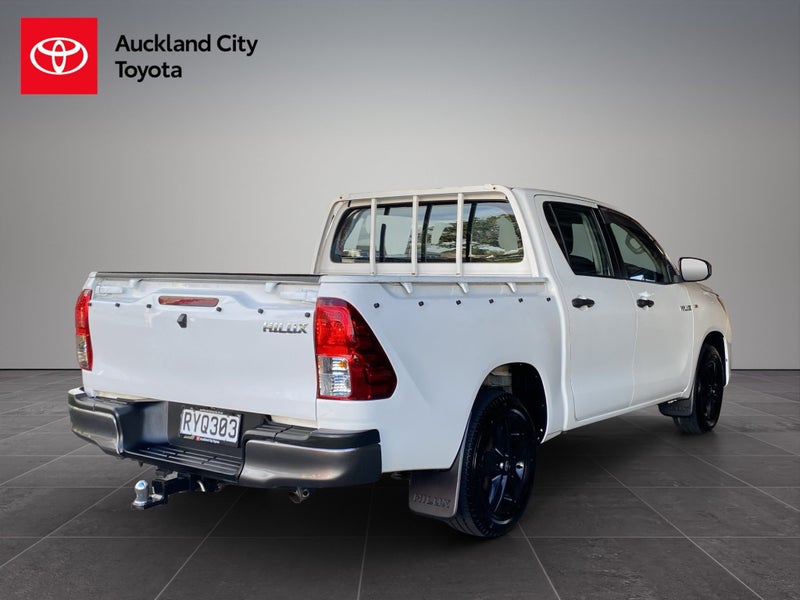 2018 Toyota Hilux S 2.8DT DOUBLE CAB 2WD UTE 5MT image 3
