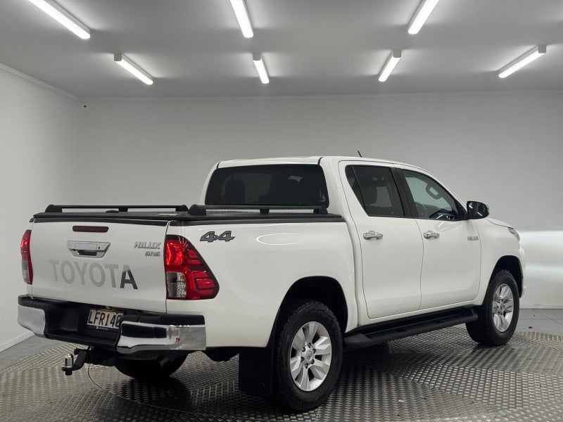 2018 Toyota Hilux SR5 2.8DT 4WD image 3