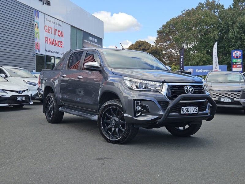2018 Toyota Hilux SR5 2.8DT 6MT 2WD image 5