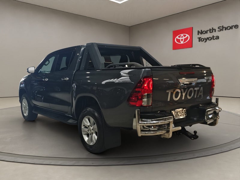 2018 Toyota Hilux SR5 2.8L Diesel Turbo 2WD Ute image 5