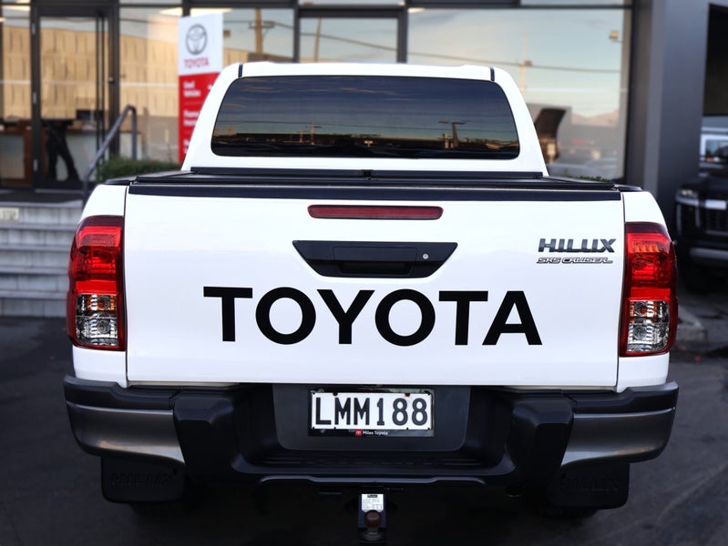 2018 Toyota Hilux SR5 CRUISER 2.8DT 6AT 4WD image 5