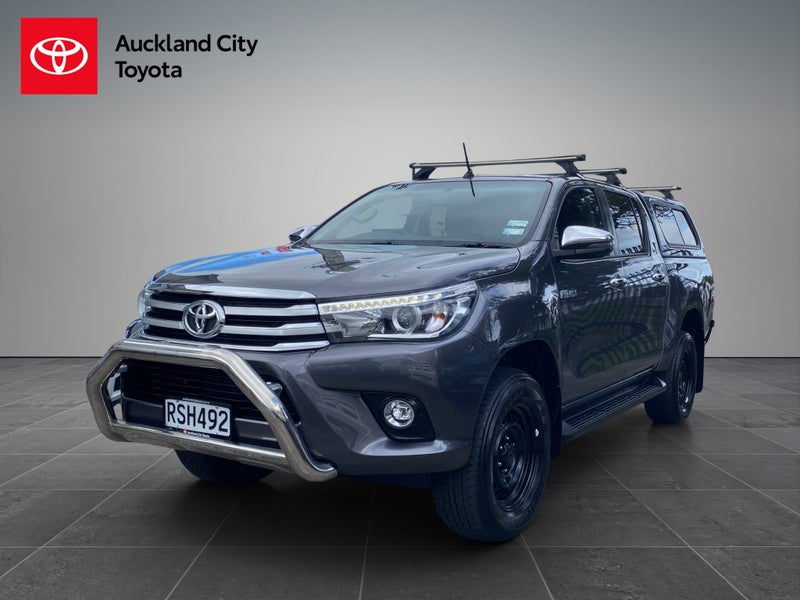 2018 Toyota Hilux SR5 TD DC 2.8D 2WD image 3