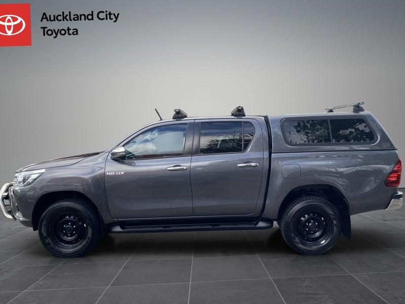 2018 Toyota Hilux SR5 TD DC 2.8D 2WD image 4
