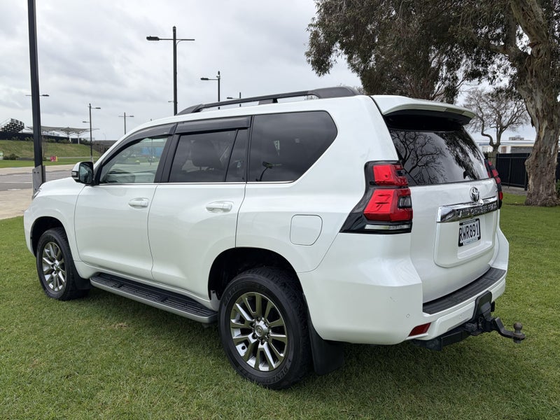 2018 Toyota Land Cruiser Prado Landcruiser Prad... image 5