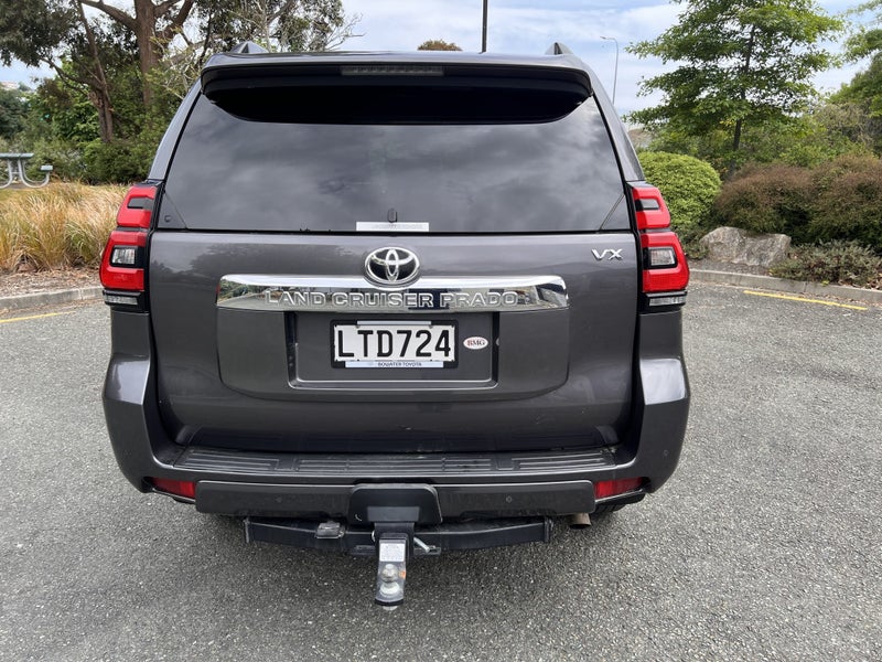 2018 Toyota Land Cruiser Prado VX 2.8D 6AT image 5