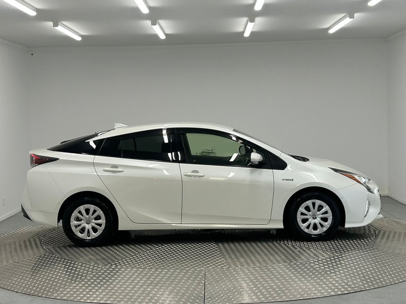 2018 Toyota Prius 1.8 Hybrid S image 2