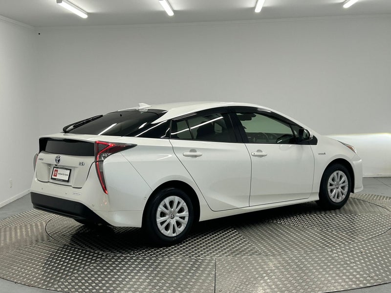 2018 Toyota Prius 1.8 Hybrid S image 3