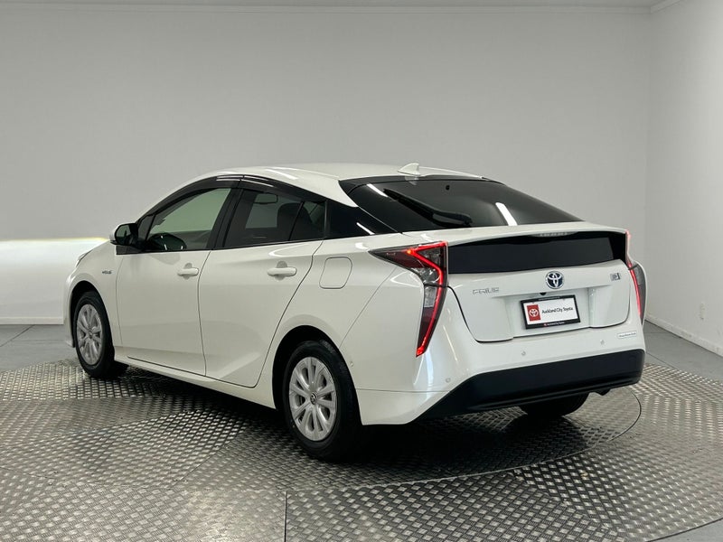 2018 Toyota Prius 1.8 Hybrid S image 5