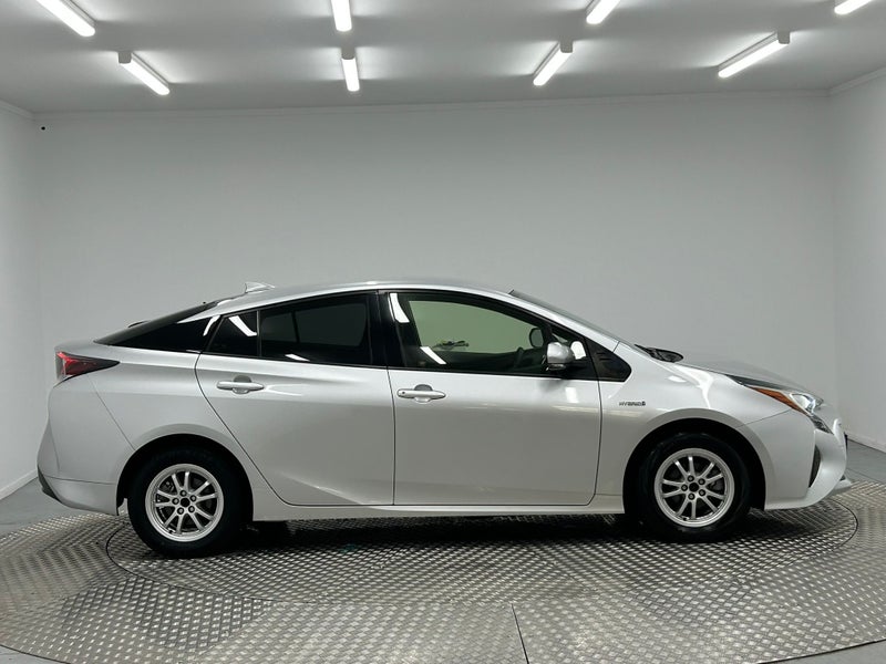 2018 Toyota Prius 1.8 Hybrid S image 2