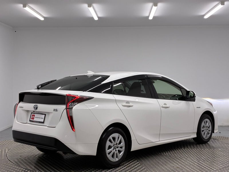 2018 Toyota Prius 1.8 Hybrid S image 3