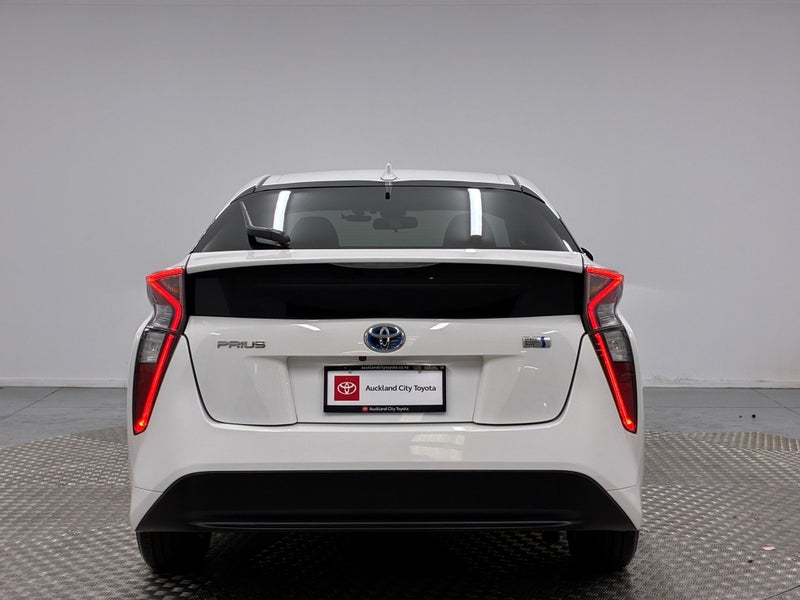 2018 Toyota Prius 1.8 Hybrid S image 4