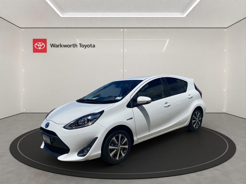 2018 Toyota Prius C SX 1.5P HV ECVT FWD HB/5D/5S image 5