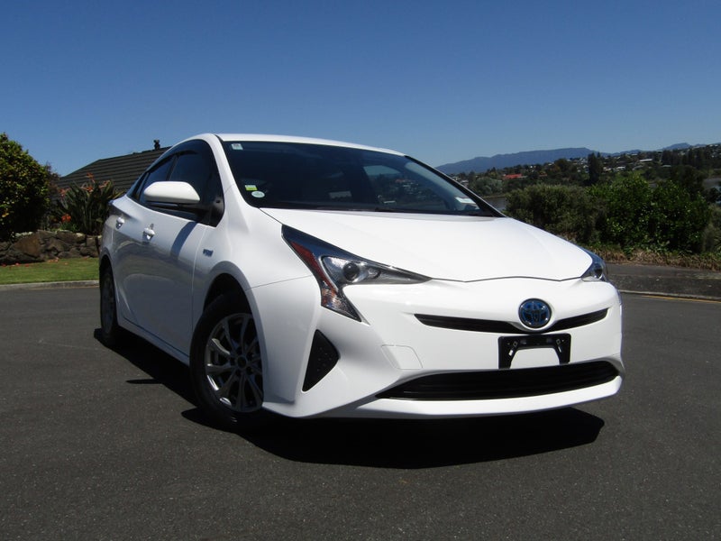 2018 Toyota Prius Hybrid S 1.8 5 Dr Hatch CVT 2WD image 1