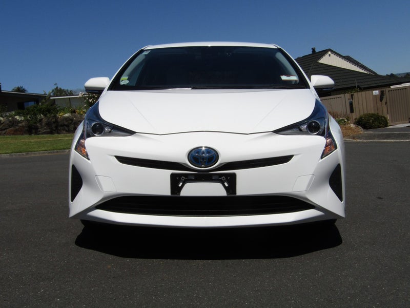 2018 Toyota Prius Hybrid S 1.8 5 Dr Hatch CVT 2WD image 2