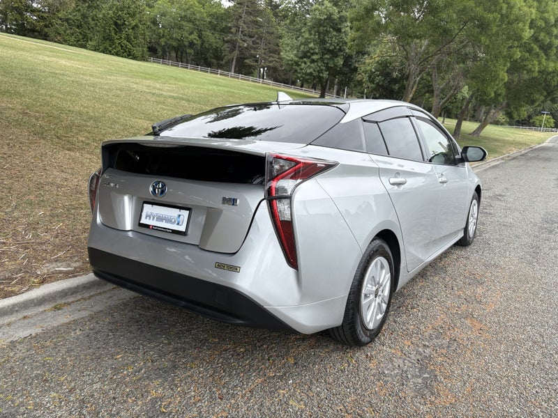 2018 Toyota Prius Hybrid S 1.8 5 Dr Hatch CVT 2WD image 4