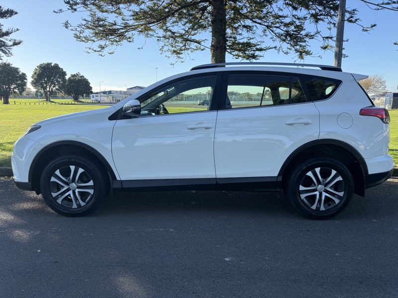 2018 Toyota RAV4 GX 2.0P Automatic SUV image 2